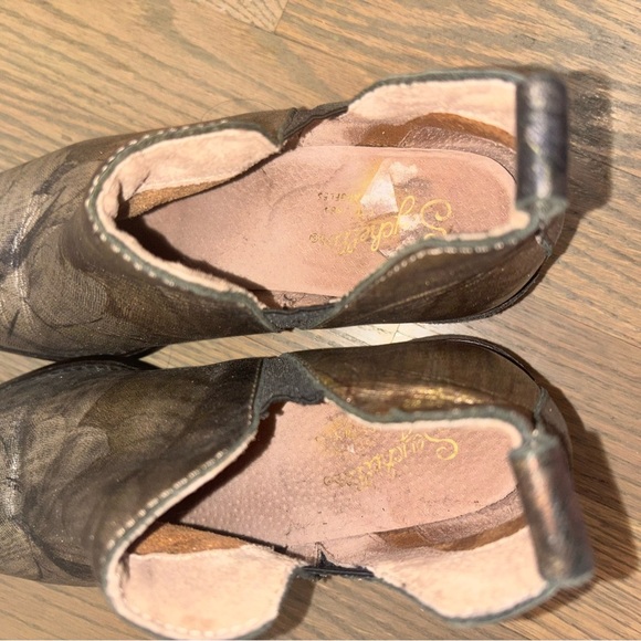 Seychelles Offstage Chelsea Boots Metalic Gold floral ankle boots booties size 6 - Picture 7 of 12